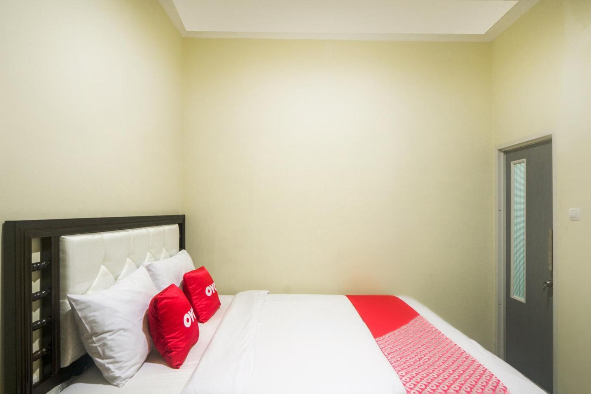 Super Oyo 3354 Homia Residence Mencil Екстериор снимка