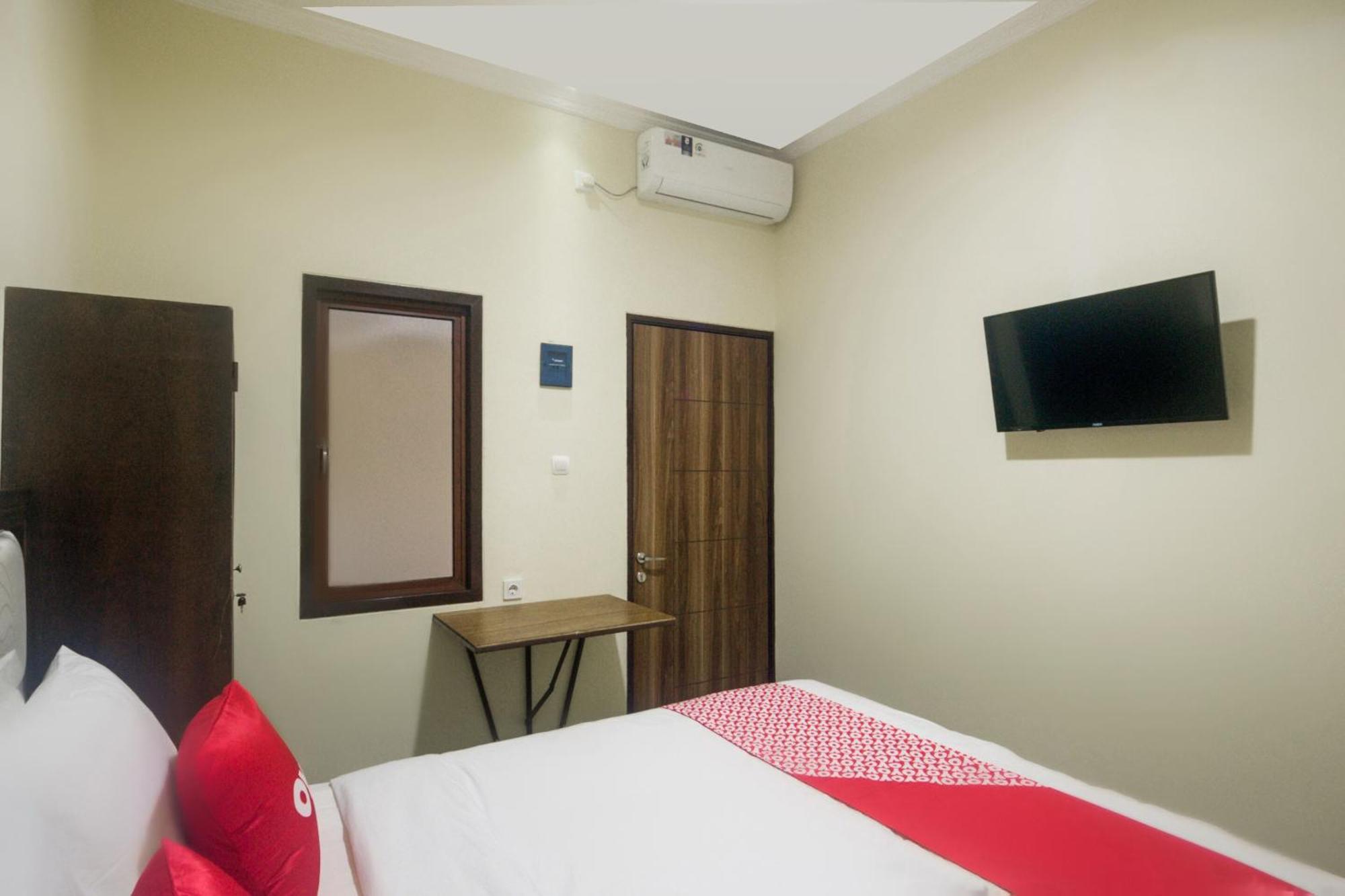 Super Oyo 3354 Homia Residence Mencil Екстериор снимка