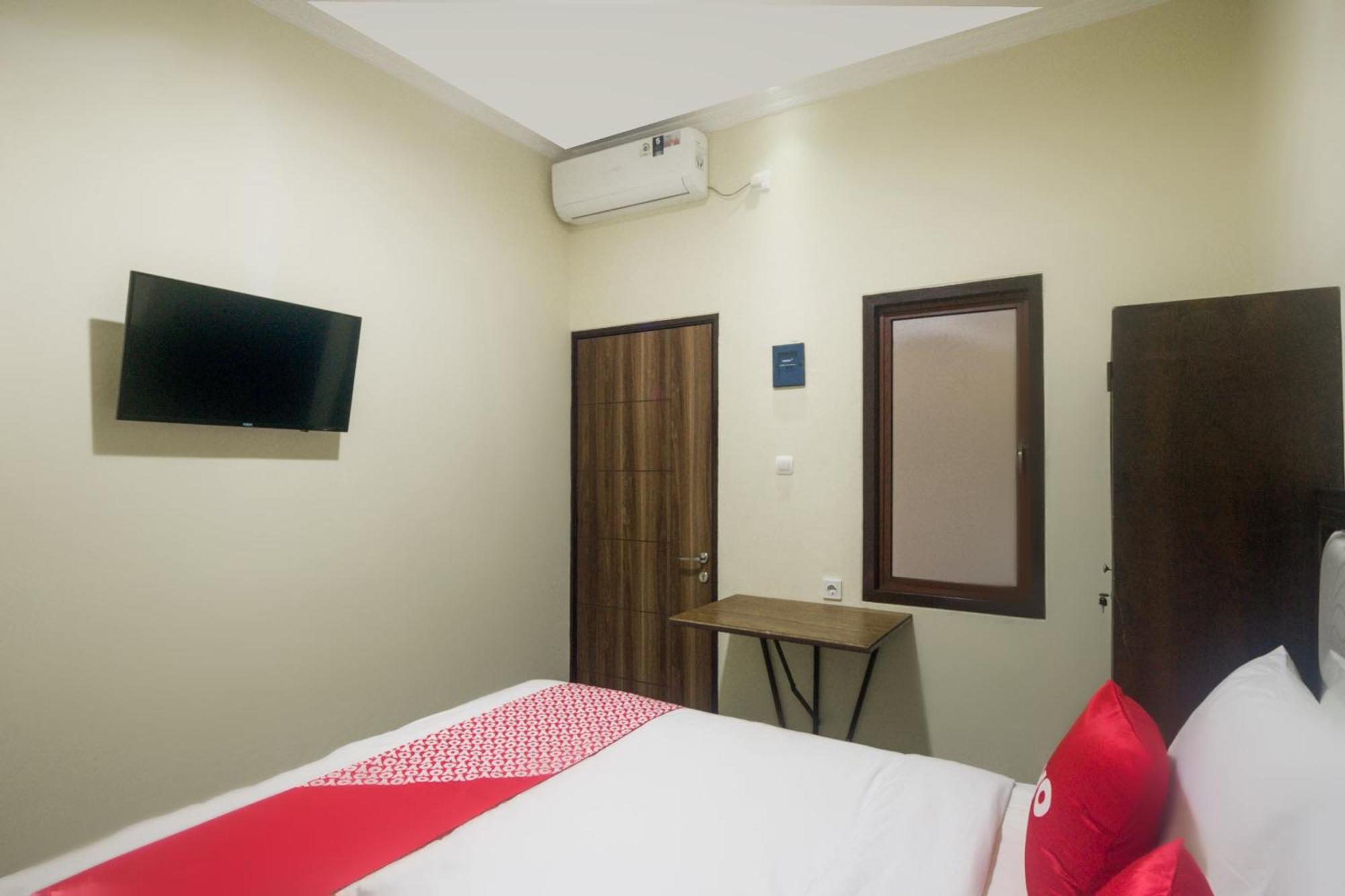 Super Oyo 3354 Homia Residence Mencil Екстериор снимка